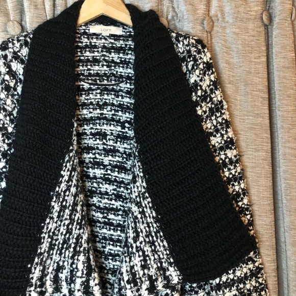 LOFT Black and White Open Waterfall Front Asymmetrical Cardigan Size Medium - Picture 4 of 16